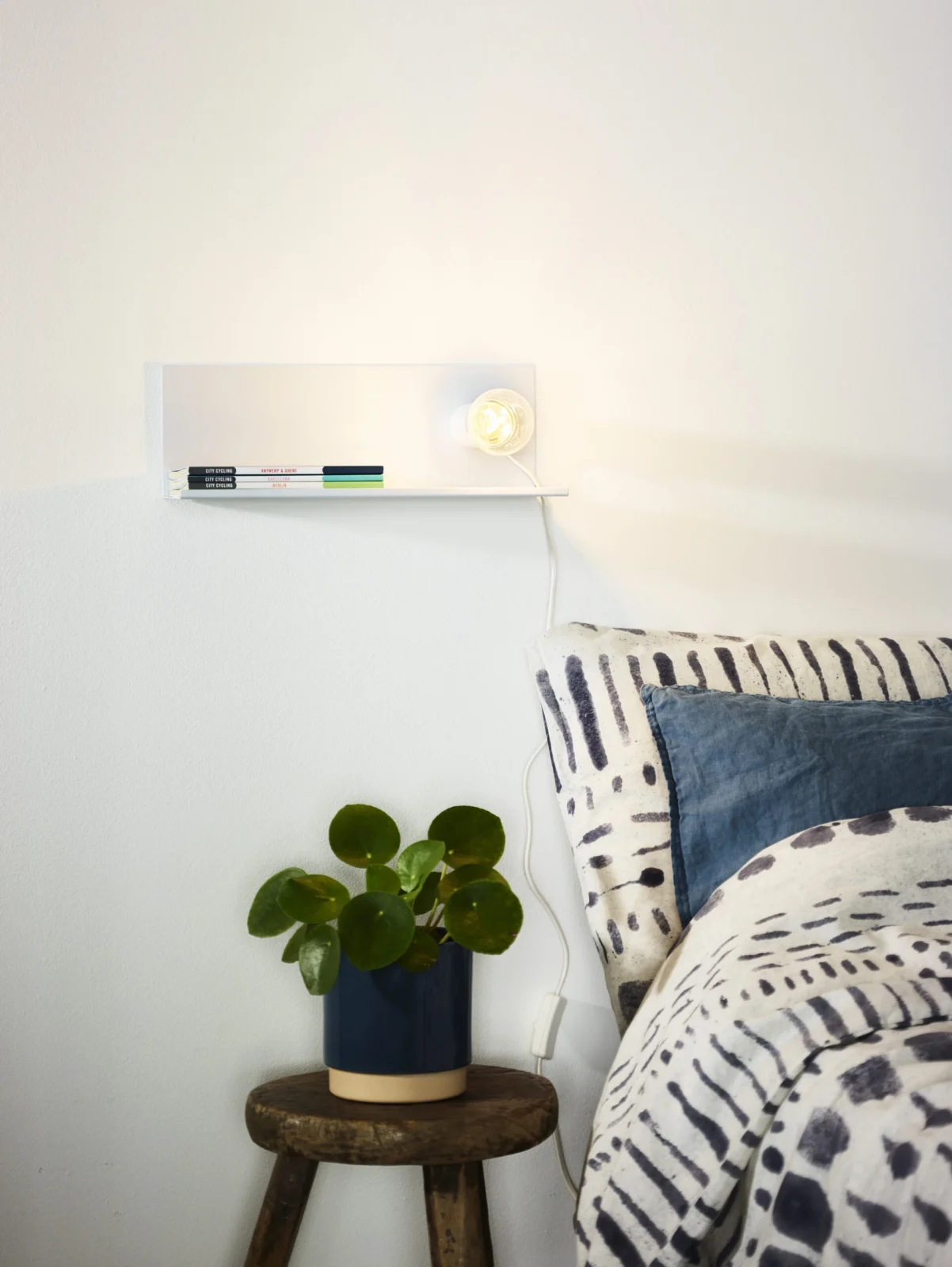 Lucide SEBO - Lampa pri posteli / Nu00e1stennu00e9 svetlo - 1xE27 - Biela